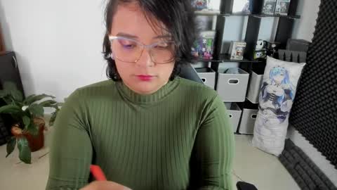 Snapshot of aikadreams chatting on 12-17-24, 12:22 Catalina online show from 12-17-24, 12:22