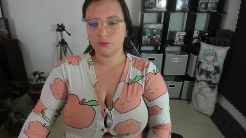 Snapshot of aikadreams chatting on 12-22-24, 12:27 Catalina online show from 12-22-24, 12:27