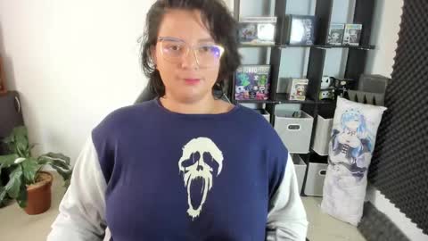 Snapshot of aikadreams chatting on 12-28-24, 03:48 Catalina online show from 12-28-24, 03:48