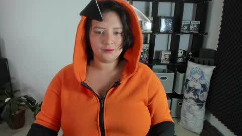 Snapshot of aikadreams chatting on 12-30-24, 12:09 Catalina online show from 12-30-24, 12:09