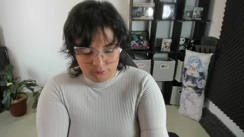 Snapshot of aikadreams chatting on 01-16-25, 03:24 Catalina online show from 01-16-25, 03:24