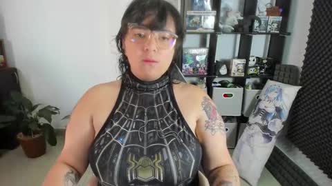 Snapshot of aikadreams chatting on 01-25-25, 12:37 Catalina online show from 01-25-25, 12:37