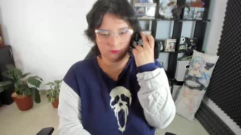 Snapshot of aikadreams chatting on 01-28-25, 12:43 Catalina online show from 01-28-25, 12:43