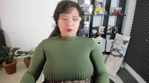 Snapshot of aikadreams chatting on 02-23-25, 12:48 Catalina online show from 02-23-25, 12:48