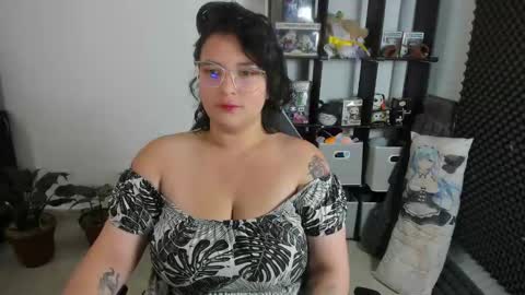 Snapshot of aikadreams chatting on 02-26-25, 12:14 Catalina online show from 02-26-25, 12:14