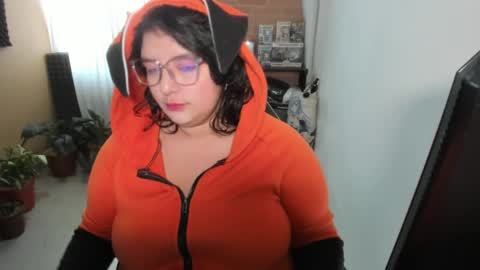 Snapshot of aikadreams chatting on 09-09-25, 12:48 Catalina online show from 09-09-25, 12:48