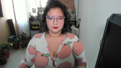 Snapshot of aikadreams chatting on 09-14-25, 12:15 Catalina online show from 09-14-25, 12:15