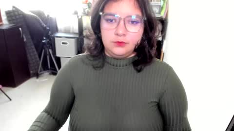 Snapshot of aikadreams chatting on 11-14-25, 01:10 Catalina online show from 11-14-25, 01:10