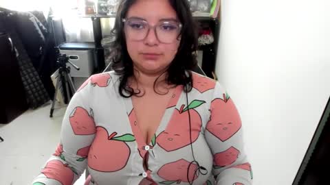 Snapshot of aikadreams chatting on 11-24-25, 03:56 Catalina online show from 11-24-25, 03:56