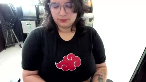 Snapshot of aikadreams chatting on 11-27-25, 01:24 Catalina online show from 11-27-25, 01:24