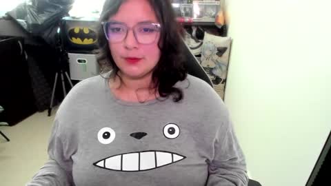 Snapshot of aikadreams chatting on 12-16-25, 02:33 Catalina online show from 12-16-25, 02:33