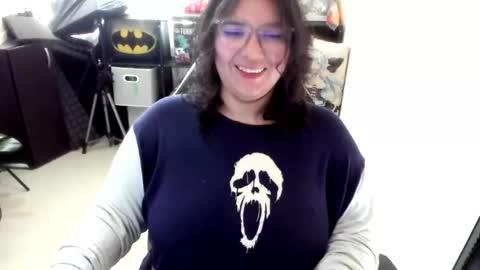 Catalina online show from 12-18-25, 02:23