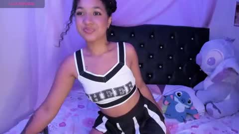 ailen and aria online show from 06-12-26, 05:39