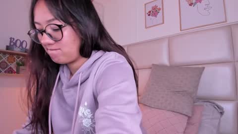 Aily Yozuko online show from 12-06-24, 10:05