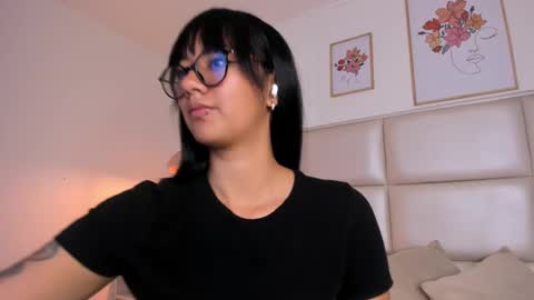 Aily Yozuko online show from 02-20-25, 02:51