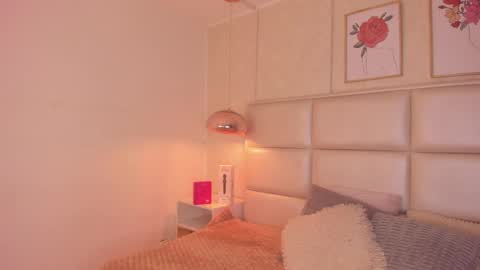 Aily Yozuko online show from 04-12-26, 02:38