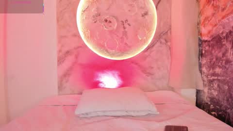 Ailyn online show from 10-13-25, 06:13