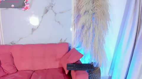 Ailyn online show from 10-25-25, 07:05