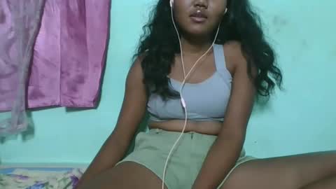 Snapshot of aimeamour chatting on 02-02-25, 07:57 aimeamour online show from 02-02-25, 07:57