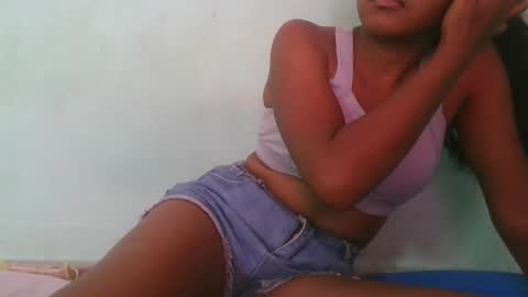 Snapshot of aimeamour chatting on 02-25-25, 06:58 aimeamour online show from 02-25-25, 06:58