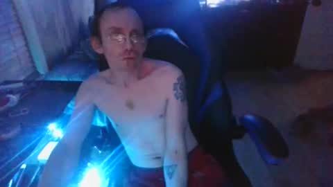 Snapshot of aimz2submit chatting on 12-15-25, 12:15 aimz2submit online show from 12-15-25, 12:15