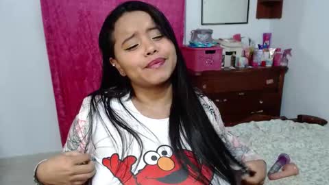 AINARA  LIZ online show from 12-31-24, 05:44