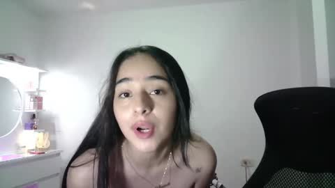 Snapshot of aineangeel chatting on 11-06-25, 01:06 AINE online show from 11-06-25, 01:06