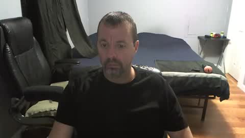 Daddy online show from 12-19-25, 01:34