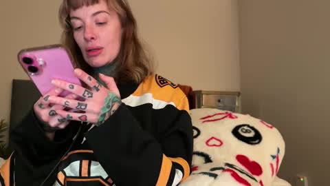 Snapshot of airgeadx chatting on 01-10-26, 02:24 Airgead online show from 01-10-26, 02:24