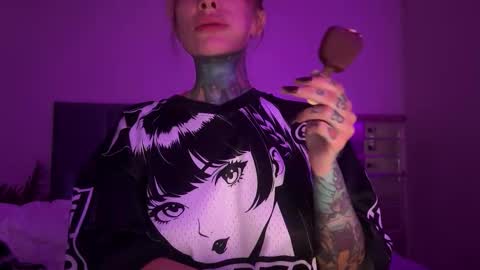 Snapshot of airgeadx chatting on 02-07-26, 01:20 Airgead online show from 02-07-26, 01:20