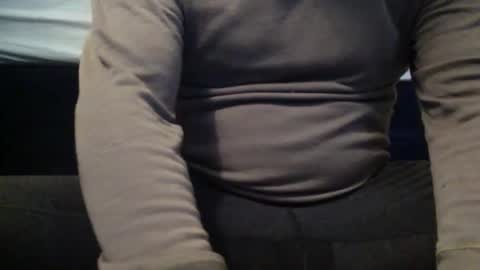 Snapshot of airier chatting on 12-04-25, 02:04 airier online show from 12-04-25, 02:04