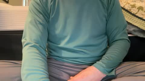 Snapshot of airier chatting on 05-08-26, 12:10 airier online show from 05-08-26, 12:10