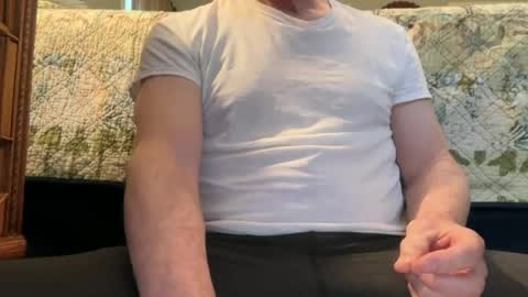 Snapshot of airier chatting on 05-22-26, 12:22 airier online show from 05-22-26, 12:22