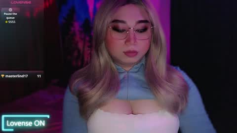Snapshot of airisredfield_ chatting on 05-18-26, 07:58 Goddess Airis online show from 05-18-26, 07:58