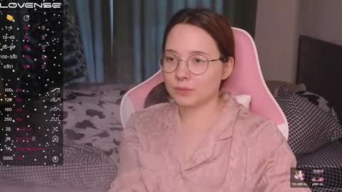 Snapshot of airyhill chatting on 12-24-24, 11:28 airyhill online show from 12-24-24, 11:28