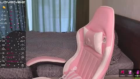 Snapshot of airyhill chatting on 01-06-25, 08:35 airyhill online show from 01-06-25, 08:35