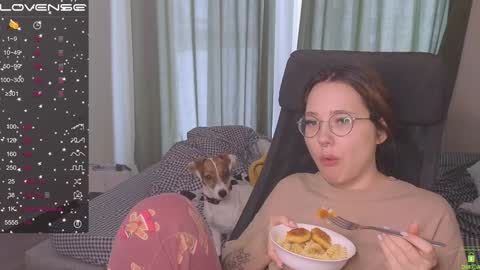 Snapshot of airyhill chatting on 01-13-25, 10:36 airyhill online show from 01-13-25, 10:36