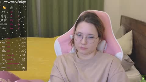 Snapshot of airyhill chatting on 01-19-25, 06:32 airyhill online show from 01-19-25, 06:32