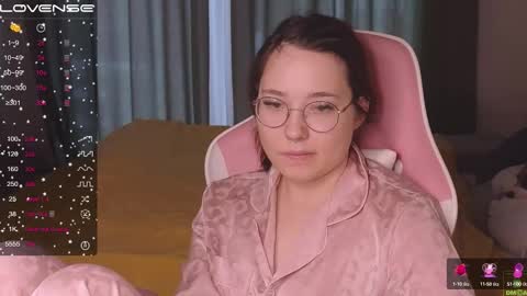 Snapshot of airyhill chatting on 01-24-25, 11:48 airyhill online show from 01-24-25, 11:48