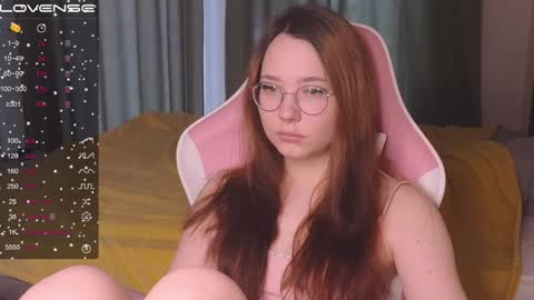 Snapshot of airyhill chatting on 01-29-25, 08:29 airyhill online show from 01-29-25, 08:29