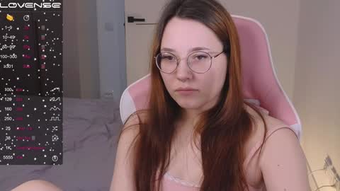 Snapshot of airyhill chatting on 01-31-25, 02:49 airyhill online show from 01-31-25, 02:49