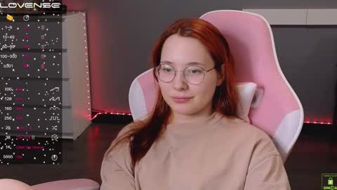 Snapshot of airyhill chatting on 02-18-25, 04:37 airyhill online show from 02-18-25, 04:37