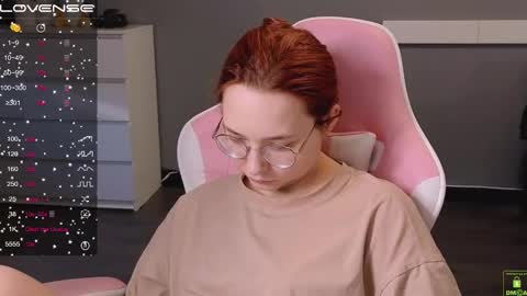 Snapshot of airyhill chatting on 02-20-25, 12:36 airyhill online show from 02-20-25, 12:36