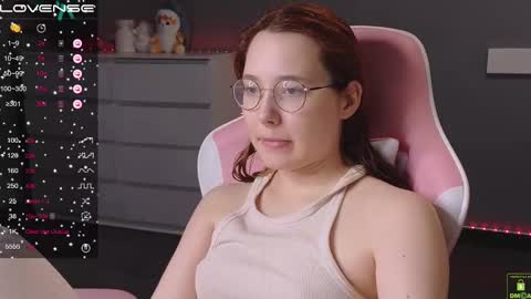 Snapshot of airyhill chatting on 02-27-25, 06:31 airyhill online show from 02-27-25, 06:31