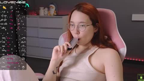 Snapshot of airyhill chatting on 02-28-25, 02:20 airyhill online show from 02-28-25, 02:20