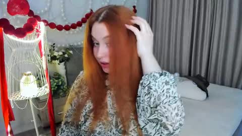 Snapshot of airysilhouette chatting on 05-16-26, 10:12 Louise online show from 05-16-26, 10:12