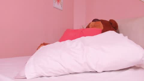 Snapshot of aisha_brownn chatting on 12-10-24, 06:22  Aisha  online show from 12-10-24, 06:22