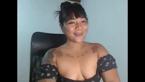 Snapshot of aisha_brownn chatting on 12-23-24, 11:49  Aisha  online show from 12-23-24, 11:49