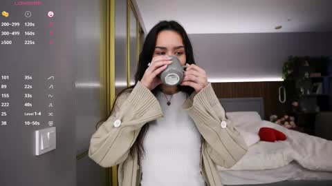 Snapshot of aisha_eilish chatting on 04-20-26, 05:32 Aisha online show from 04-20-26, 05:32