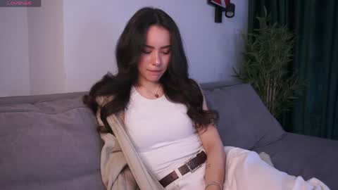 Snapshot of aisha_eilish chatting on 05-02-26, 05:23 Aisha online show from 05-02-26, 05:23